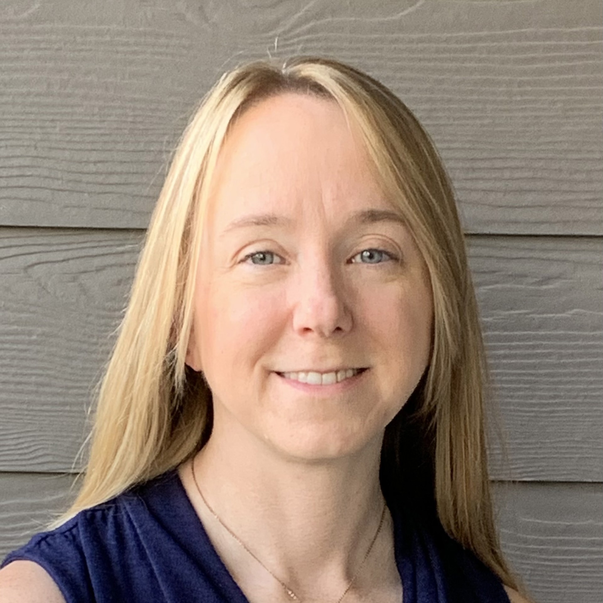 Professional Headshot of Jamie Newell